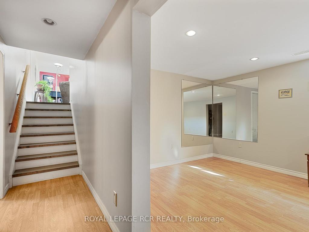 









443


Feasby

Road,
Uxbridge,




ON
L9P 1R1

