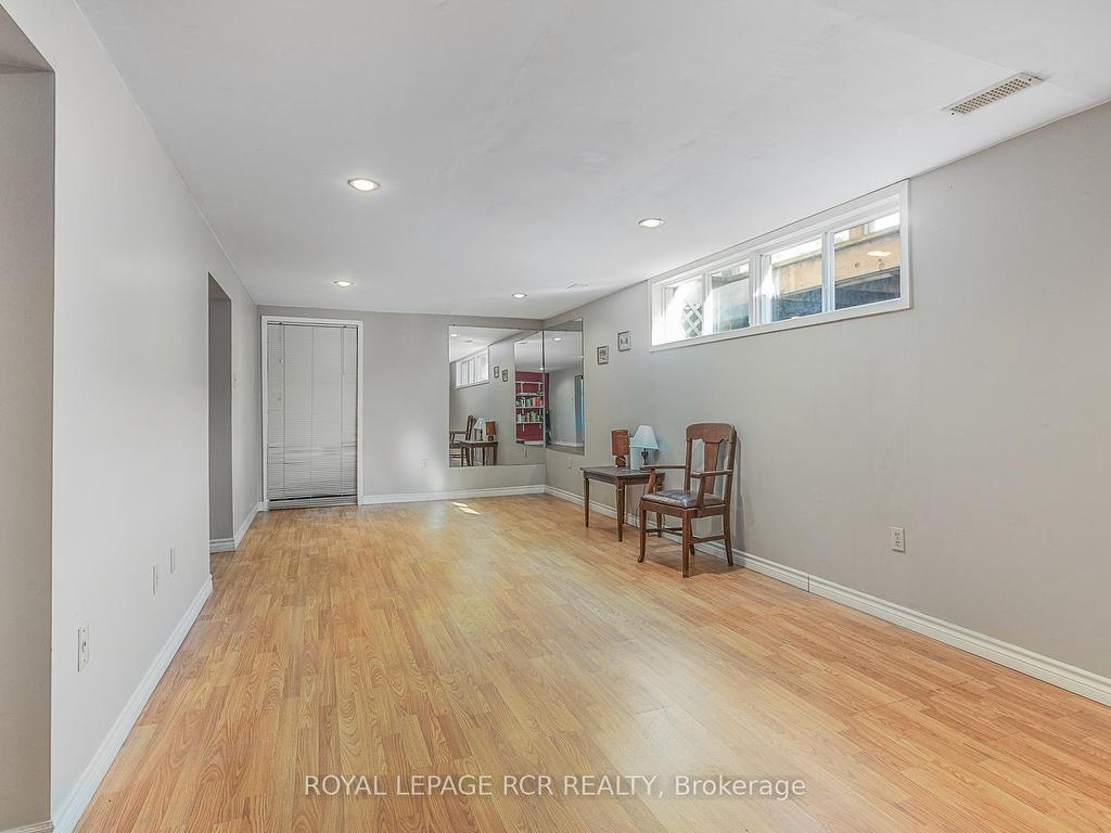 









443


Feasby

Road,
Uxbridge,




ON
L9P 1R1

