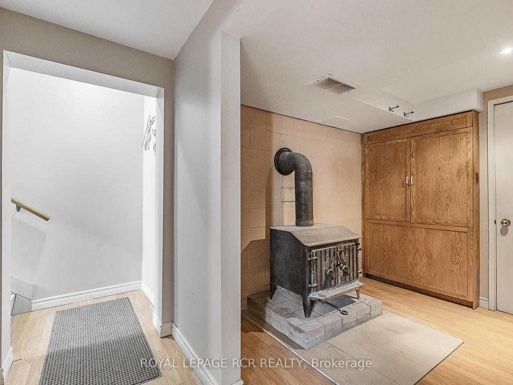 









443


Feasby

Road,
Uxbridge,




ON
L9P 1R1


