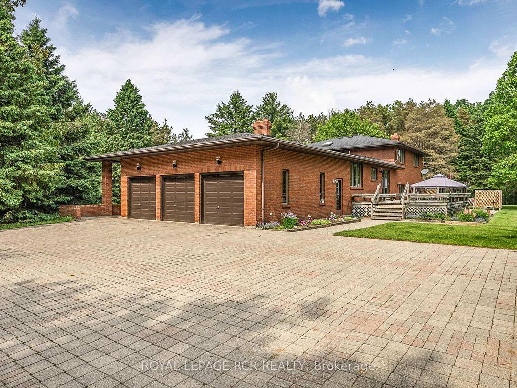 









443


Feasby

Road,
Uxbridge,




ON
L9P 1R1

