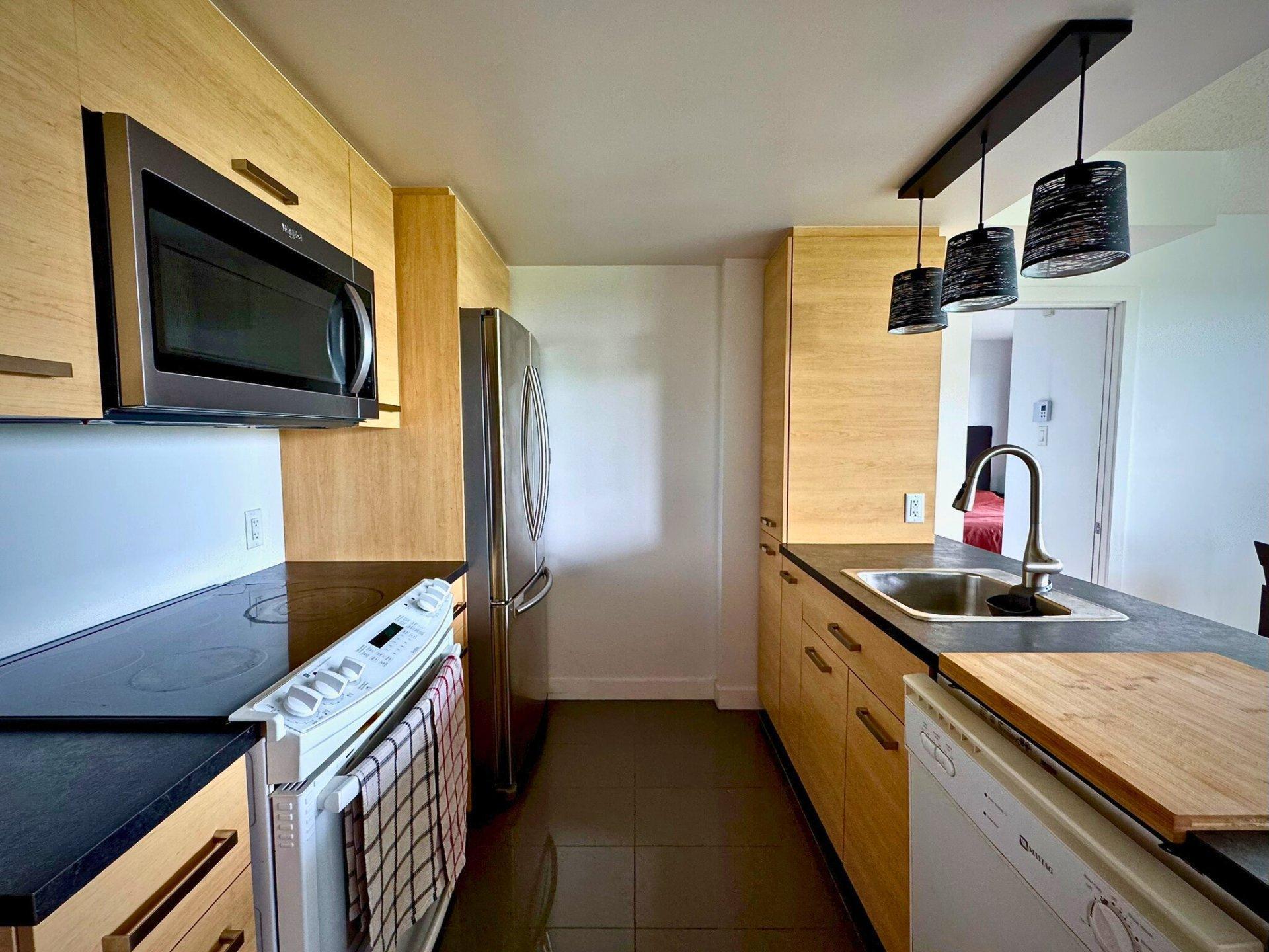 









925


Rue Mainguy

, 604,
Québec (Sainte-Foy/Sillery/Cap-Rouge),




QC
G1V0E4

