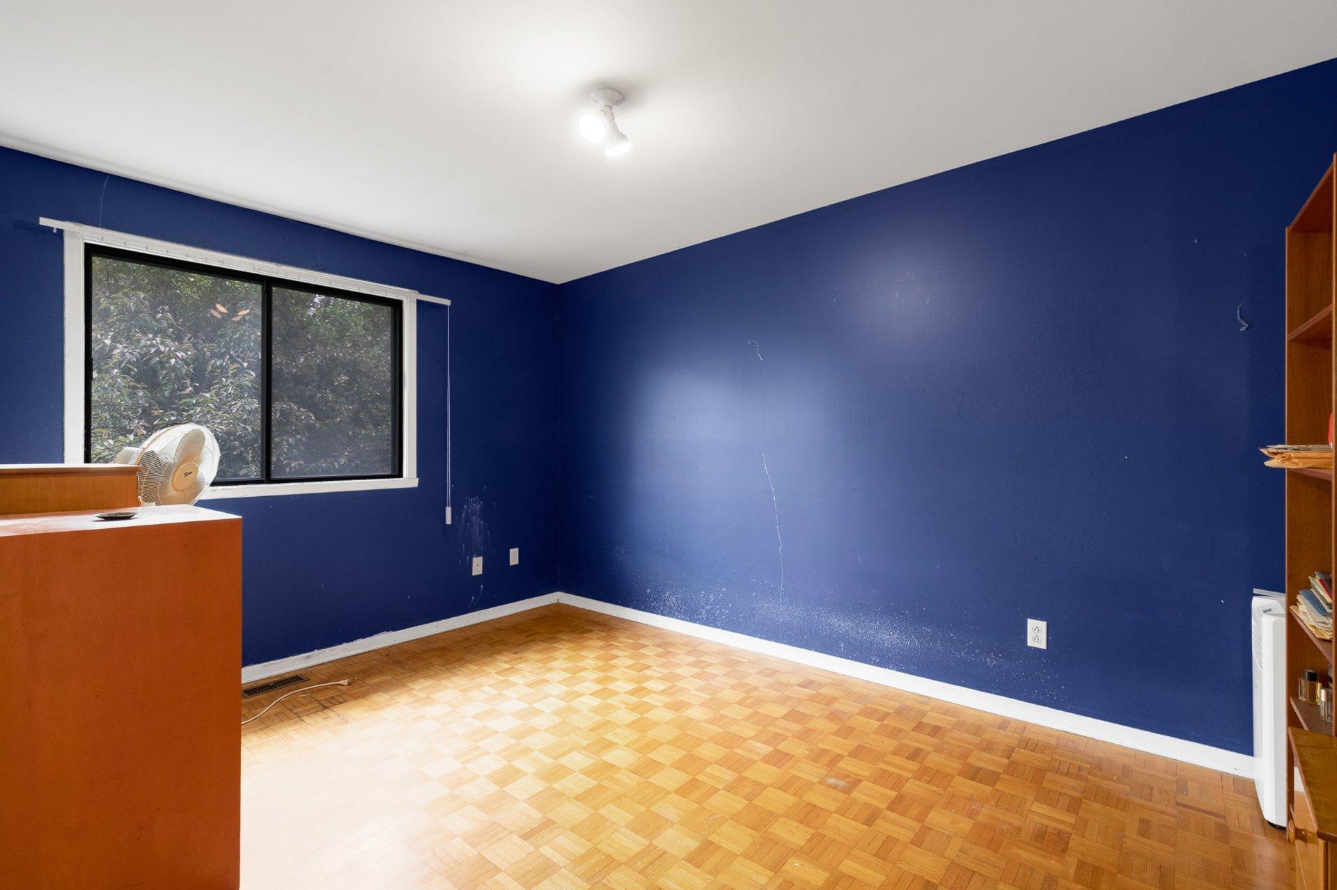 









6021


Av. Freud

,
Côte-Saint-Luc,




QC
H4W3A8

