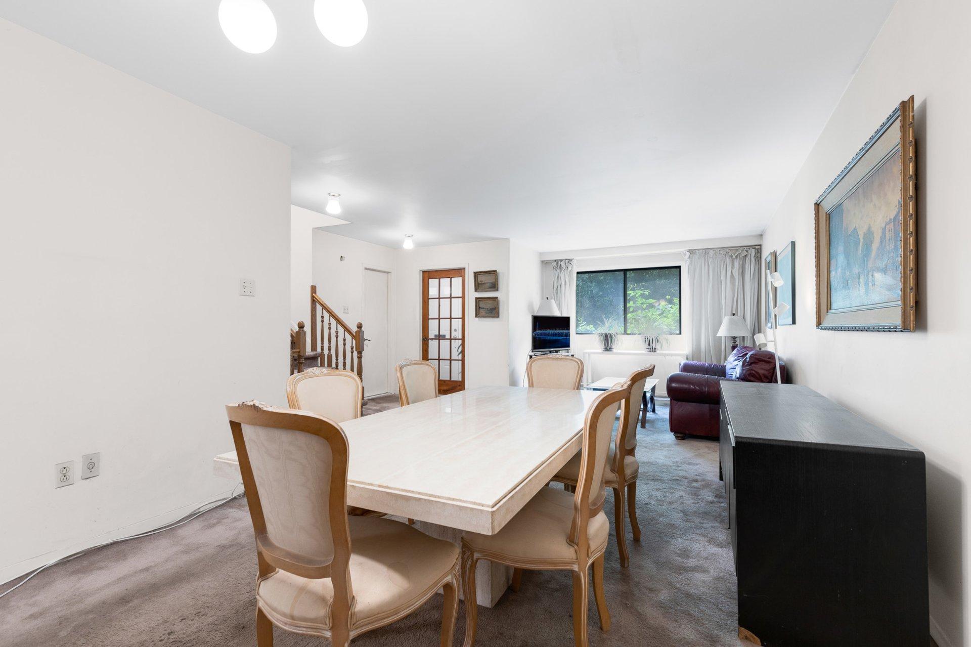 









6021


Av. Freud

,
Côte-Saint-Luc,




QC
H4W3A8

