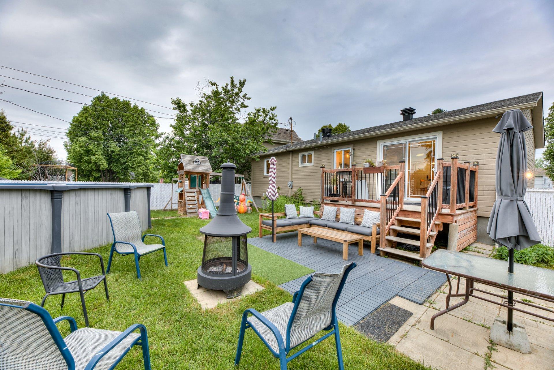









195


Rue Lemonde

,
Laval (Sainte-Rose),




QC
H7L1T8

