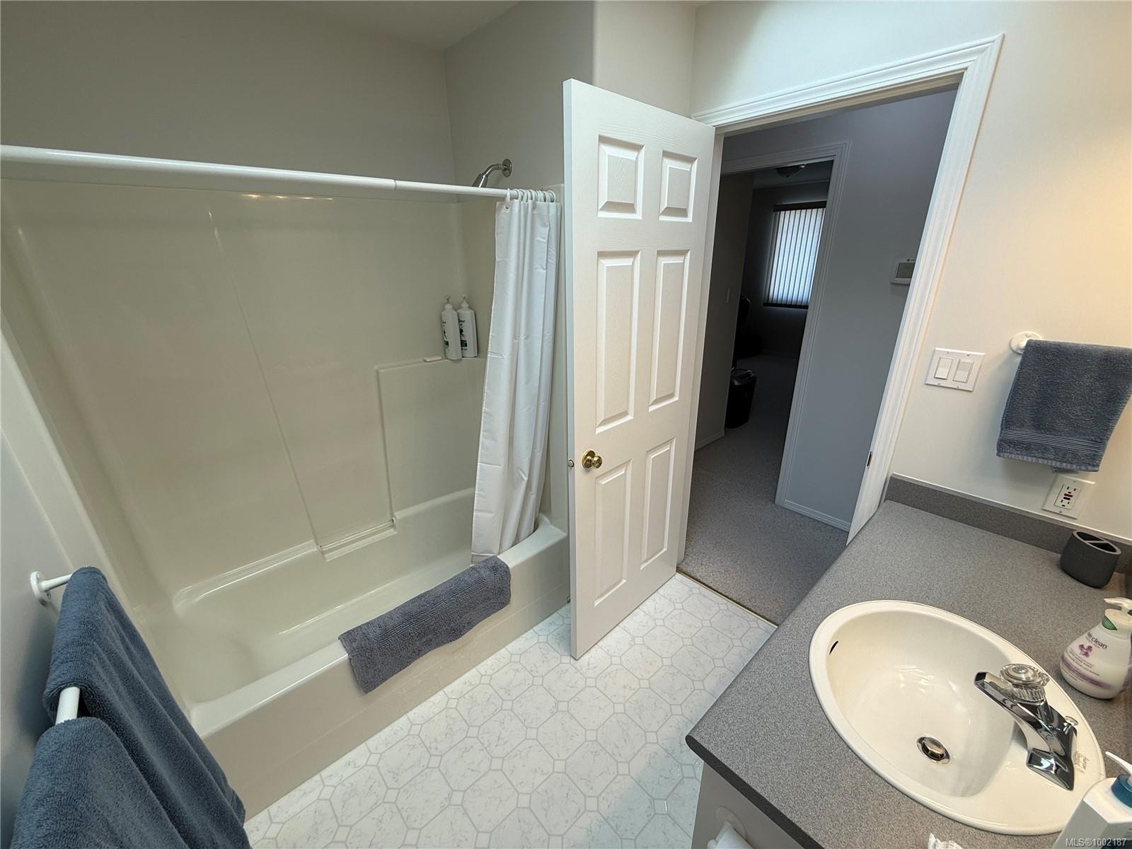 









5427


Colinwood

Dr,
Nanaimo,




BC
V9T 6G2

