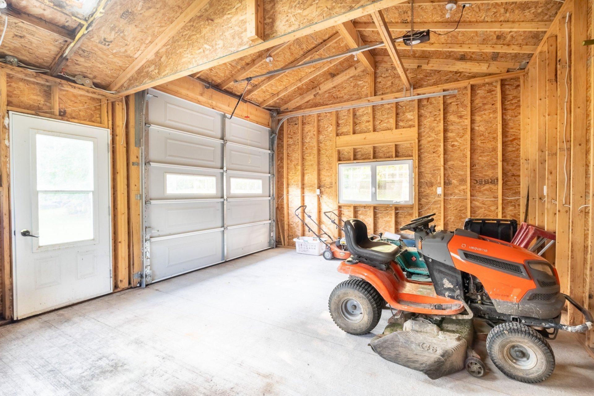 









357


Rg Beau-Lac

,
Stratford,




QC
G0Y1P0

