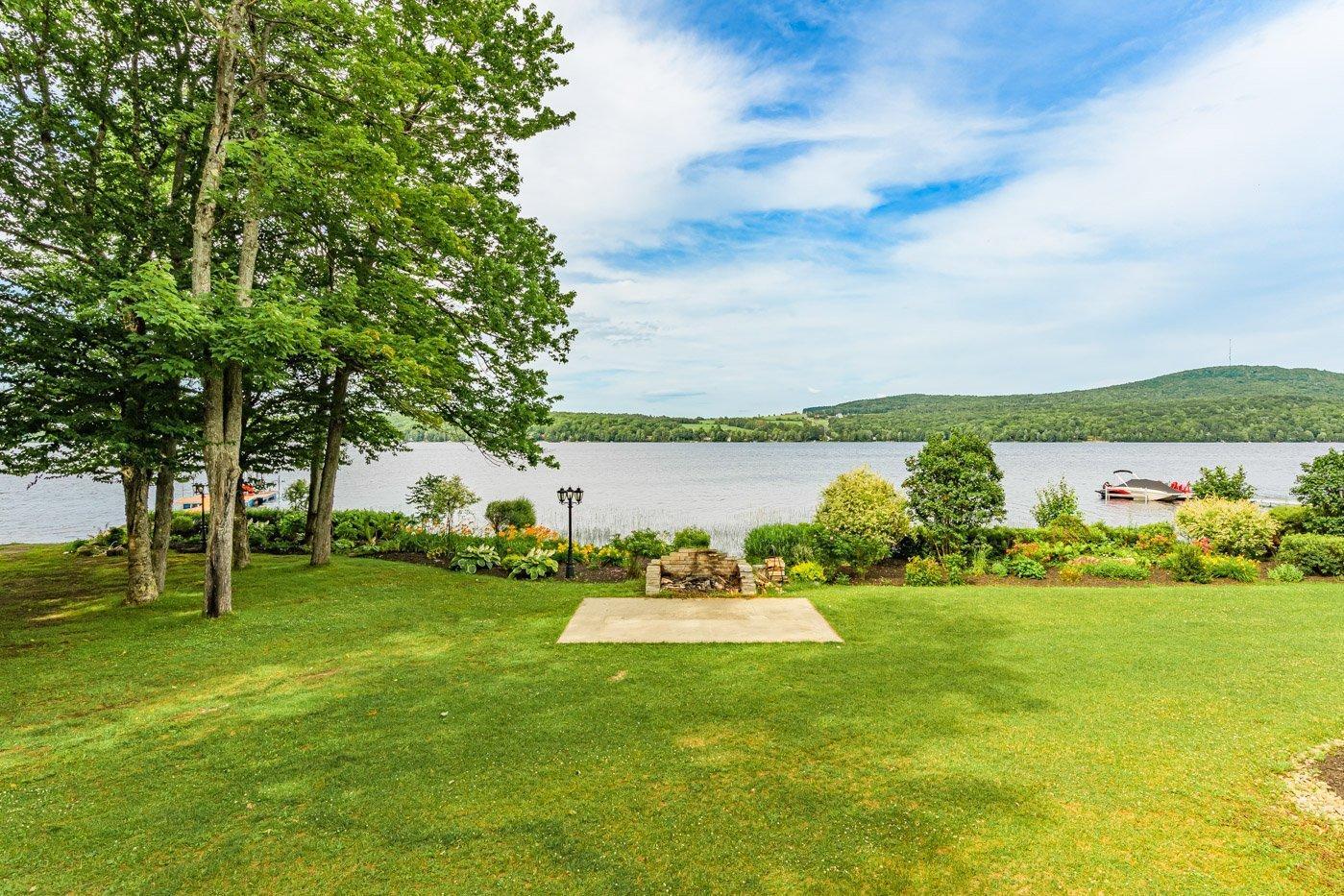 









357


Rg Beau-Lac

,
Stratford,




QC
G0Y1P0

