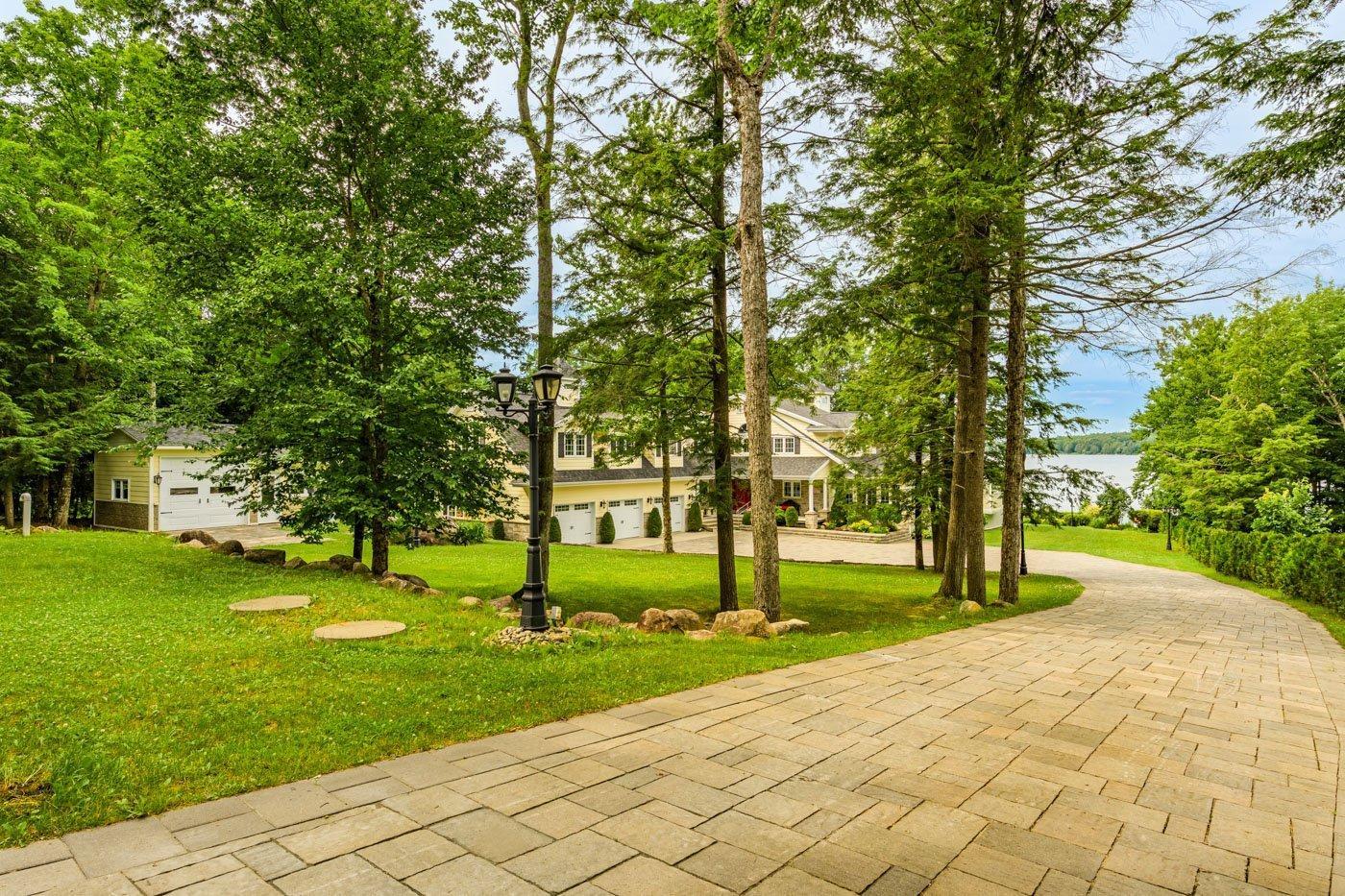 









357


Rg Beau-Lac

,
Stratford,




QC
G0Y1P0

