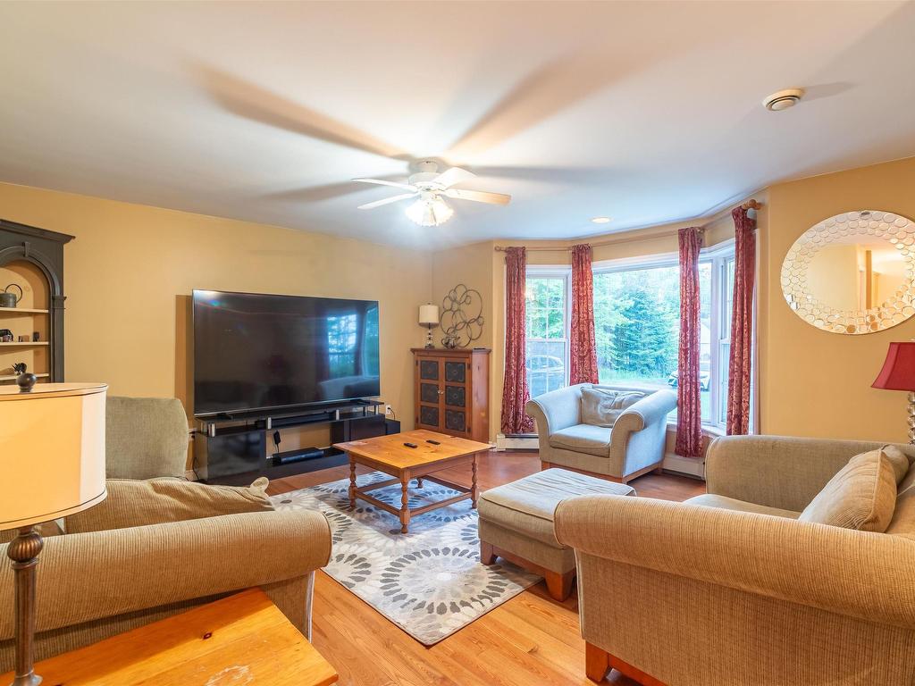 












9 Sylvania Terrace

,
Hammonds Plains,




NS
B3Z 1J2


