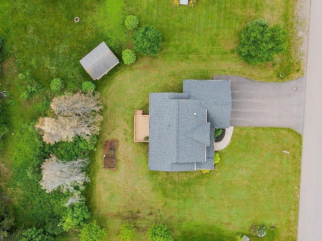 












107 Saints Crescent

,
Stratford,




PE
C1B 0G5


