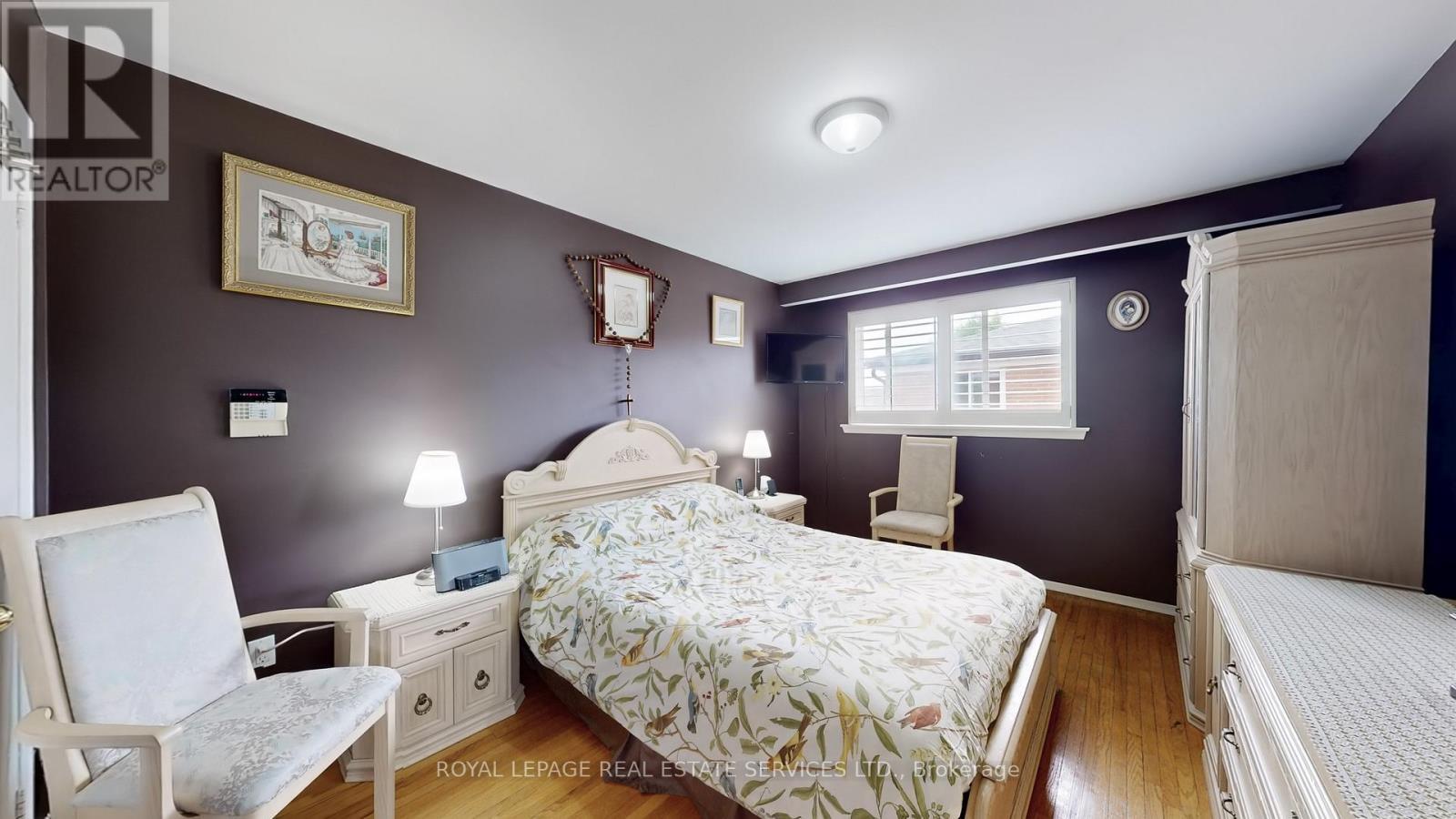 












3639 MONICA DRIVE

,
Mississauga,




Ontario
L4T2E8


