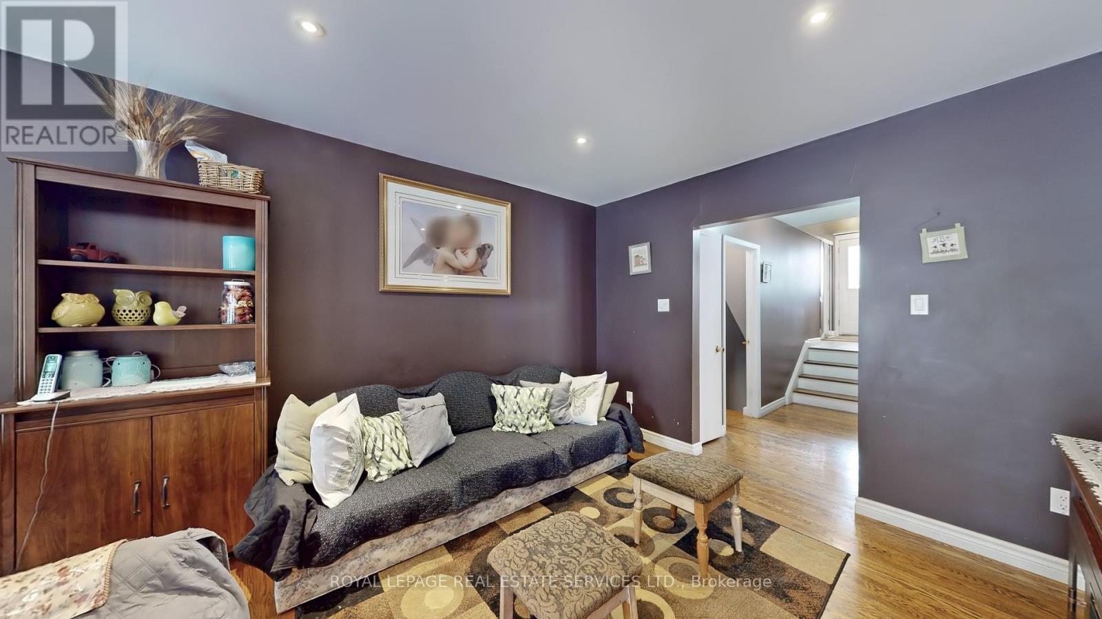 












3639 MONICA DRIVE

,
Mississauga,




Ontario
L4T2E8

