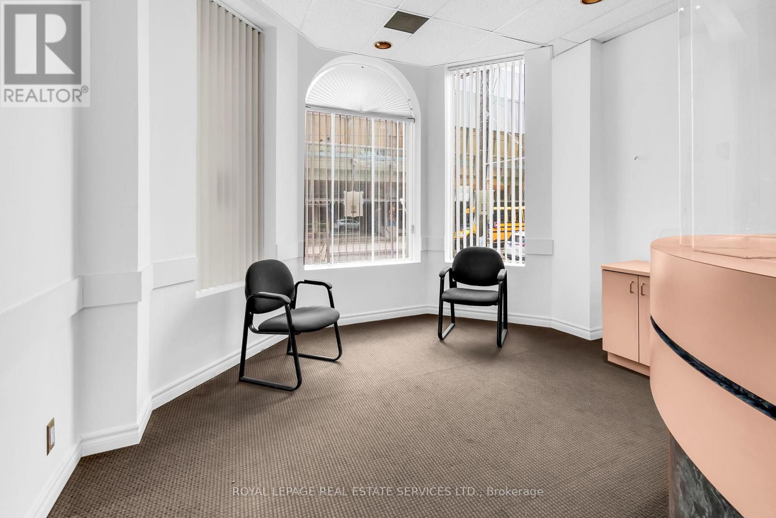 












MAIN FLOOR - 346 DUNDAS STREET W

,
Toronto,




Ontario
M5T1G5

