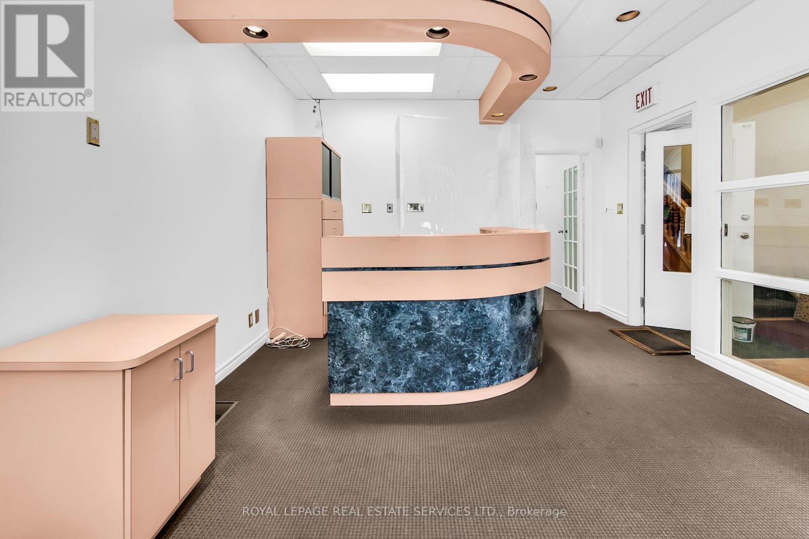 












MAIN FLOOR - 346 DUNDAS STREET W

,
Toronto,




Ontario
M5T1G5

