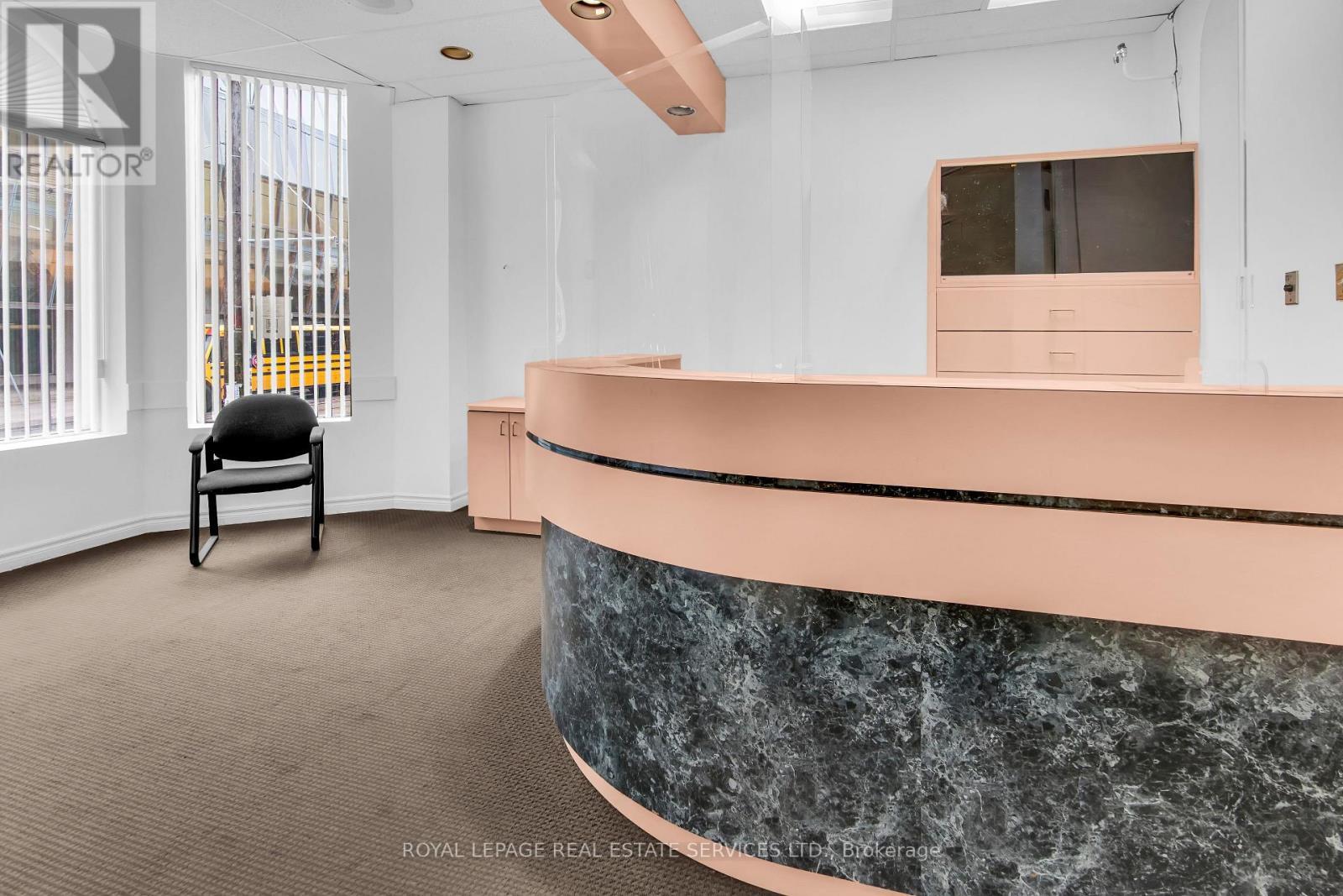 












MAIN FLOOR - 346 DUNDAS STREET W

,
Toronto,




Ontario
M5T1G5

