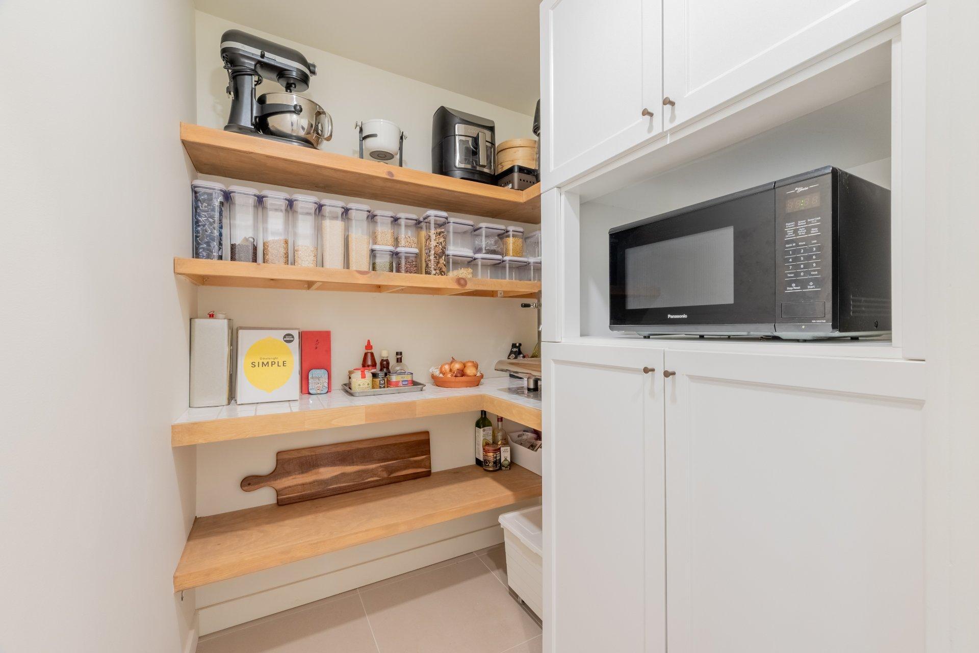 









1304


Rue Themens

,
Prévost,




QC
J0R1T0

