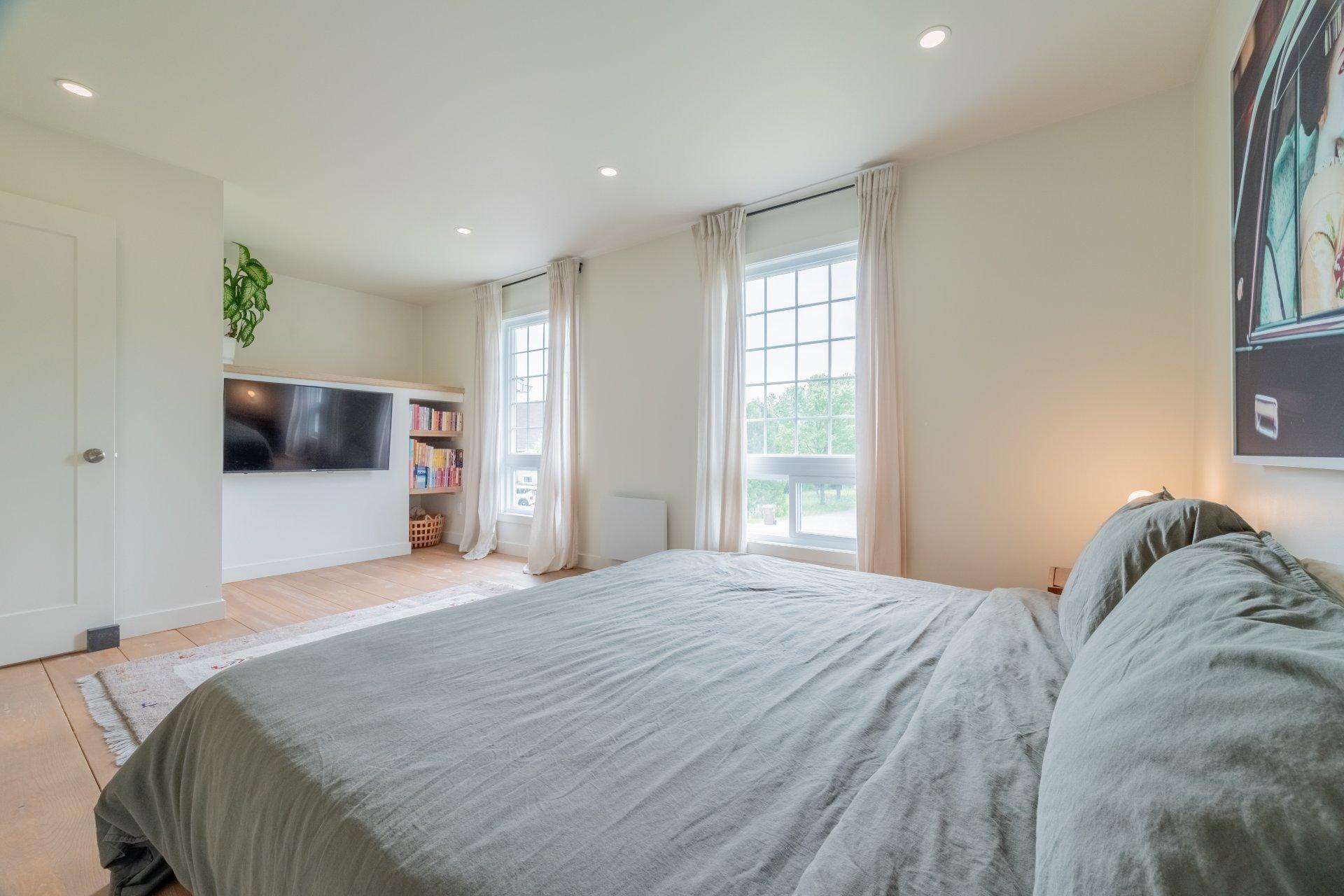 









1304


Rue Themens

,
Prévost,




QC
J0R1T0

