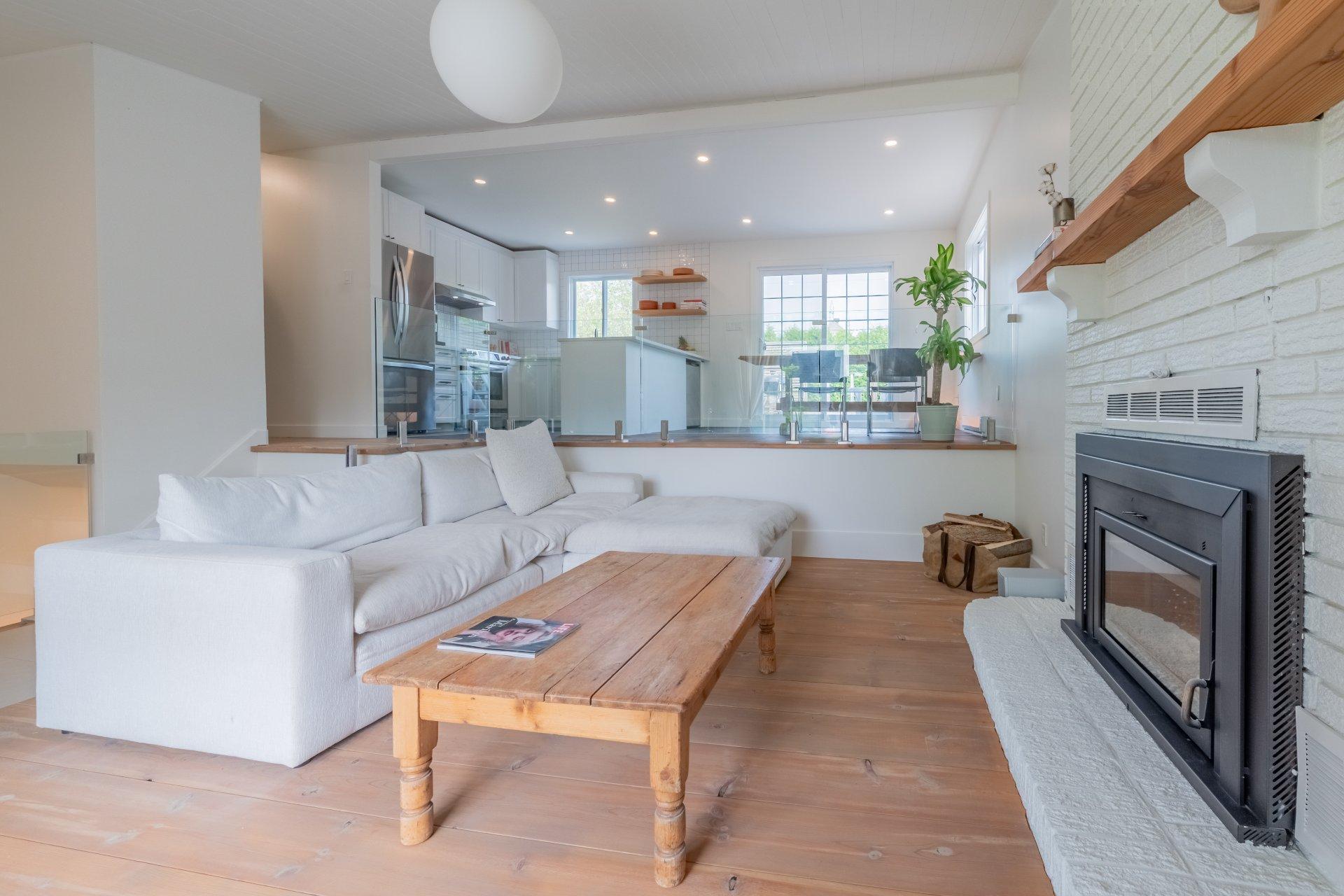 









1304


Rue Themens

,
Prévost,




QC
J0R1T0

