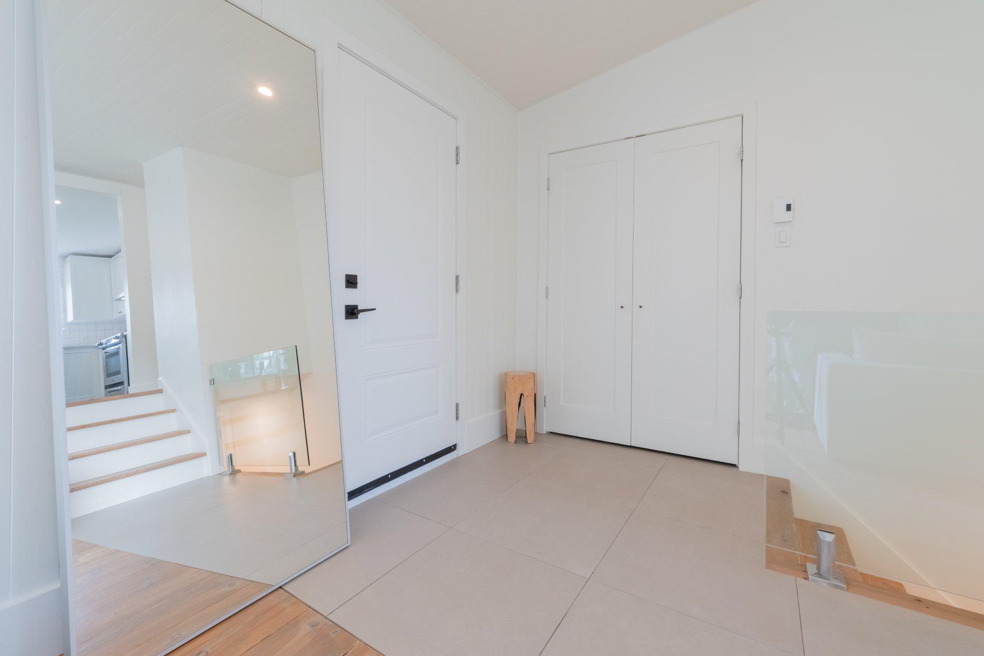 









1304


Rue Themens

,
Prévost,




QC
J0R1T0

