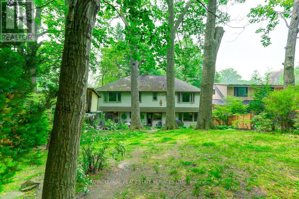 












44 ANGLESEY BOULEVARD

,
Toronto,




Ontario
M9A3B5

