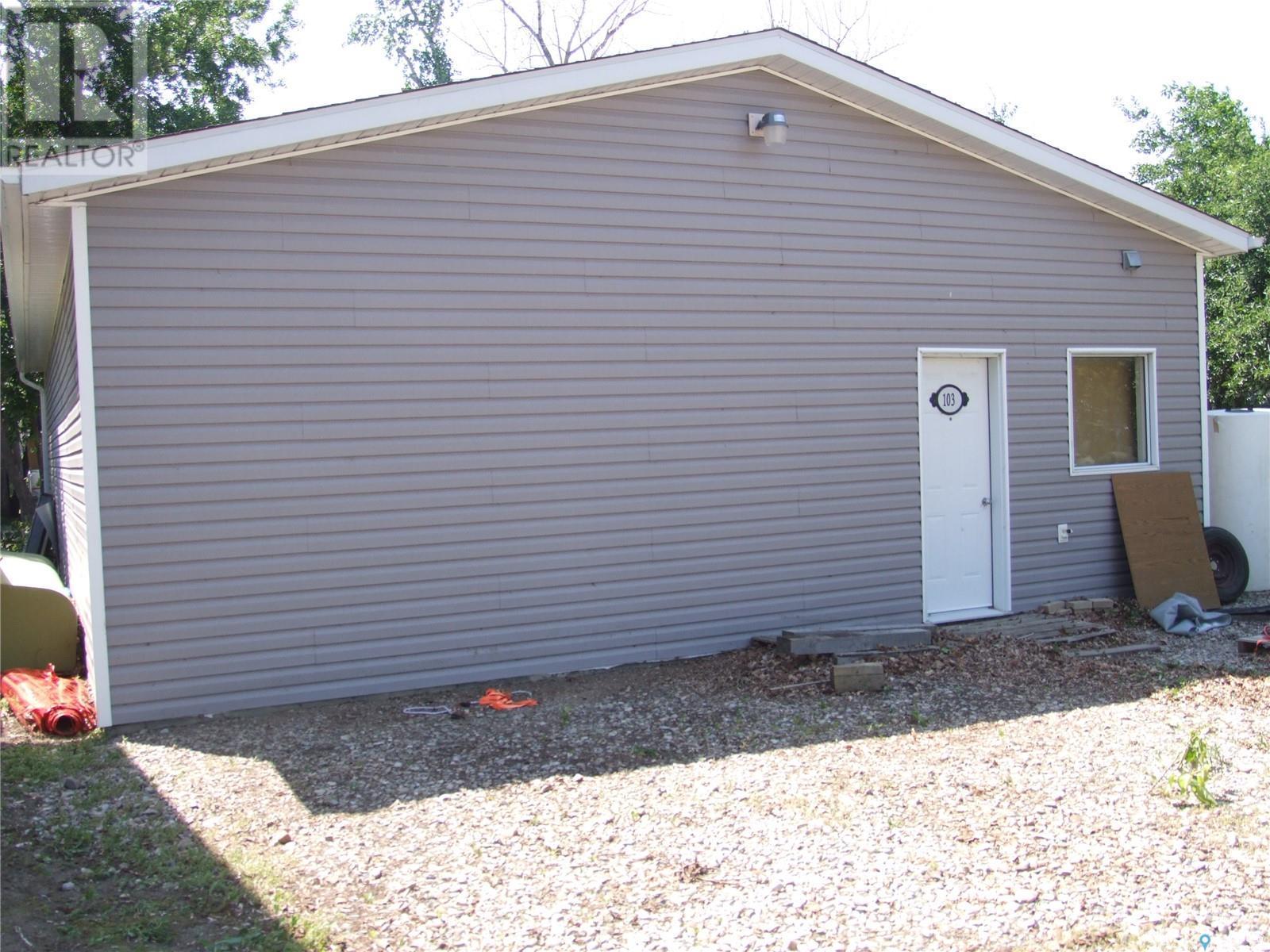 












103 Main STREET

,
Richmound,







Saskatchewan
S0N2E0

