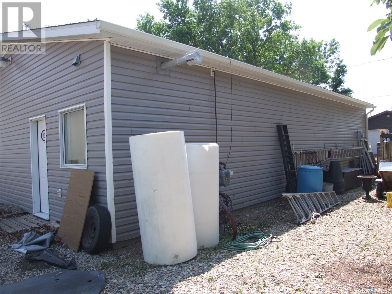 












103 Main STREET

,
Richmound,







Saskatchewan
S0N2E0

