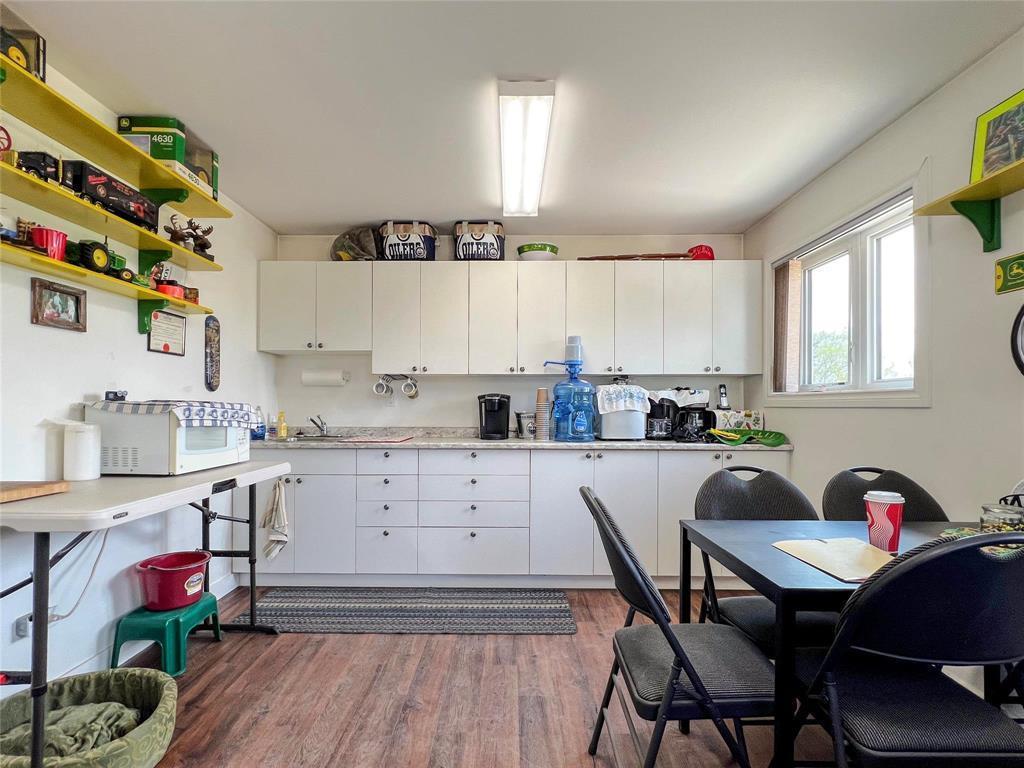 












69071 116W Road

,
Brandon,




Manitoba
R0K1X0

