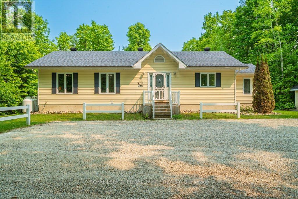 












1134 NORTH SHORE ROAD

,
Frontenac (Frontenac North),




Ontario
K0H2M0

