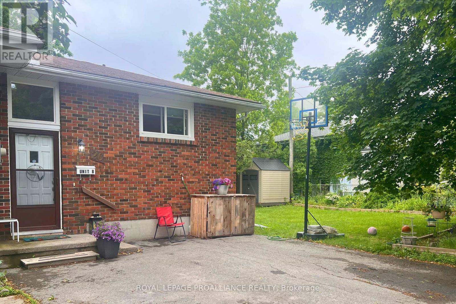 












B - 20 MUNRO AVENUE

,
Belleville (Belleville Ward),




Ontario
K8N1K1

