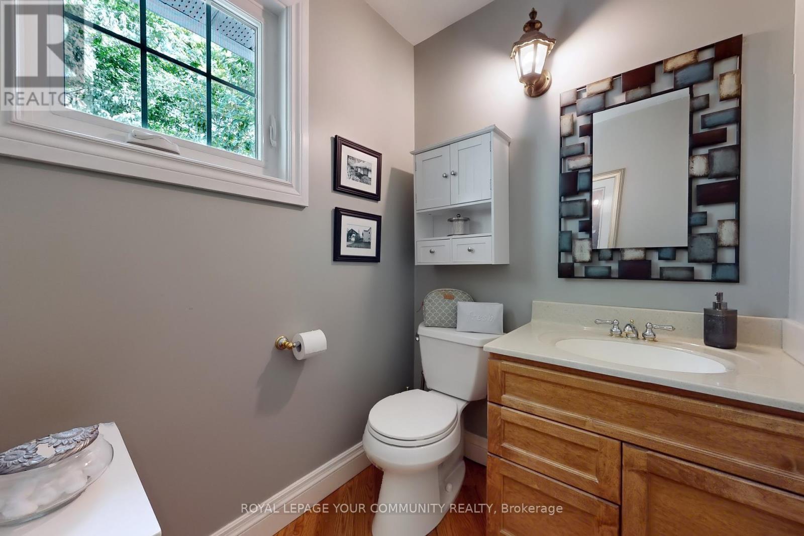 












10 BANQUO ROAD

,
Markham,




Ontario
L3T3H1

