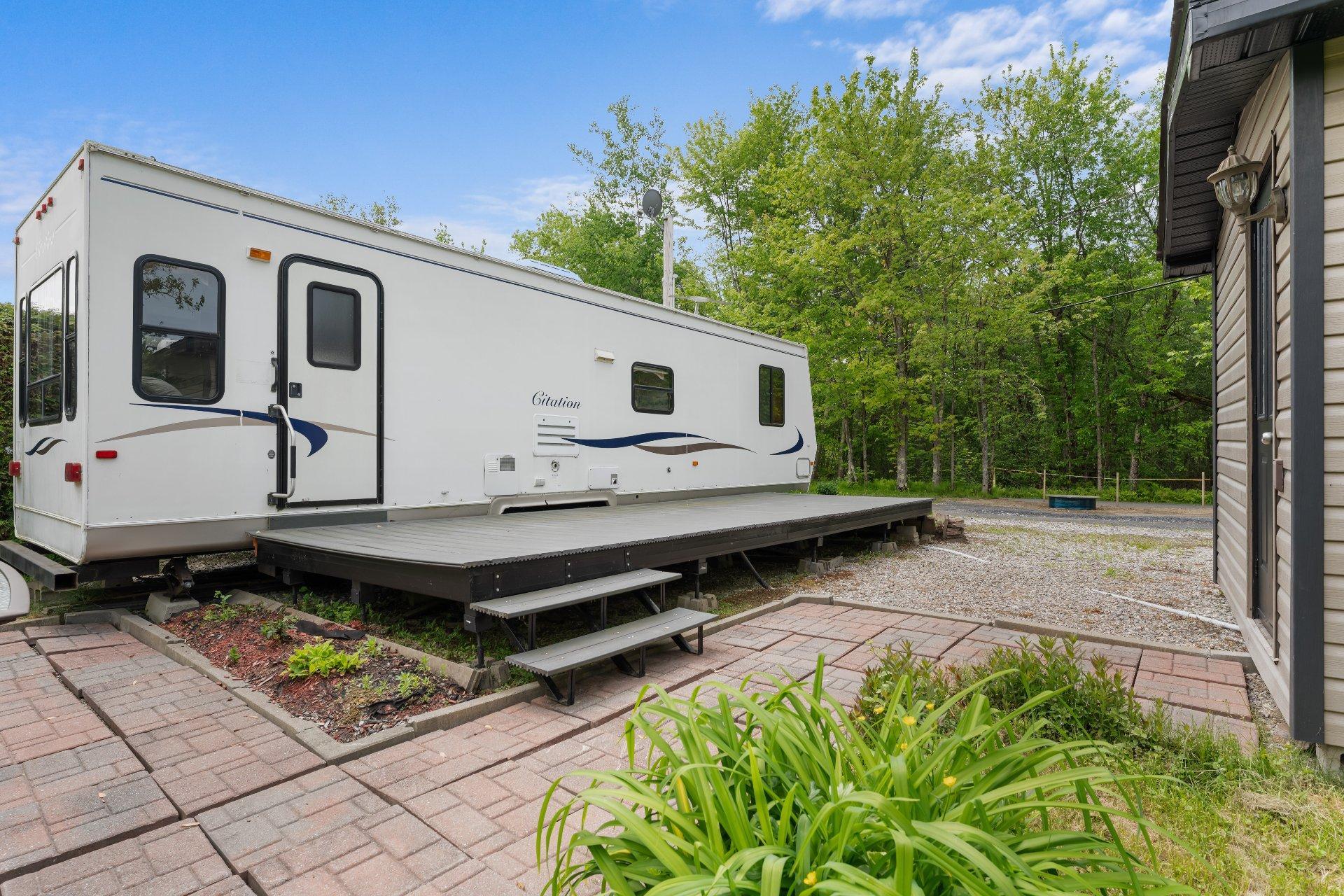 









50Z


Rue des Hirondelles

, 26,
Hatley - Municipalité,







QC
J0B4B0

