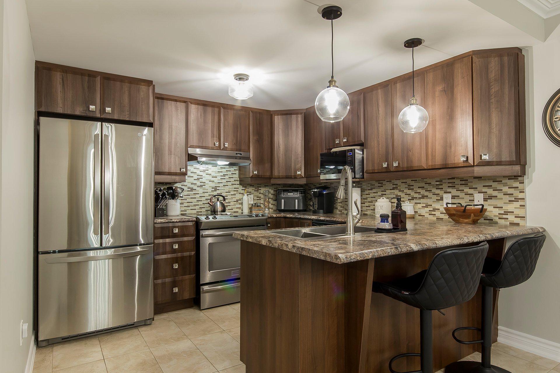 









63


Av. Gatineau

, 24,
Gatineau (Gatineau),




QC
J8T4J4

