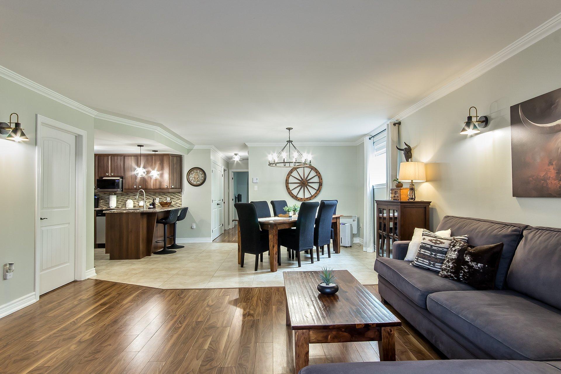 









63


Av. Gatineau

, 24,
Gatineau (Gatineau),




QC
J8T4J4

