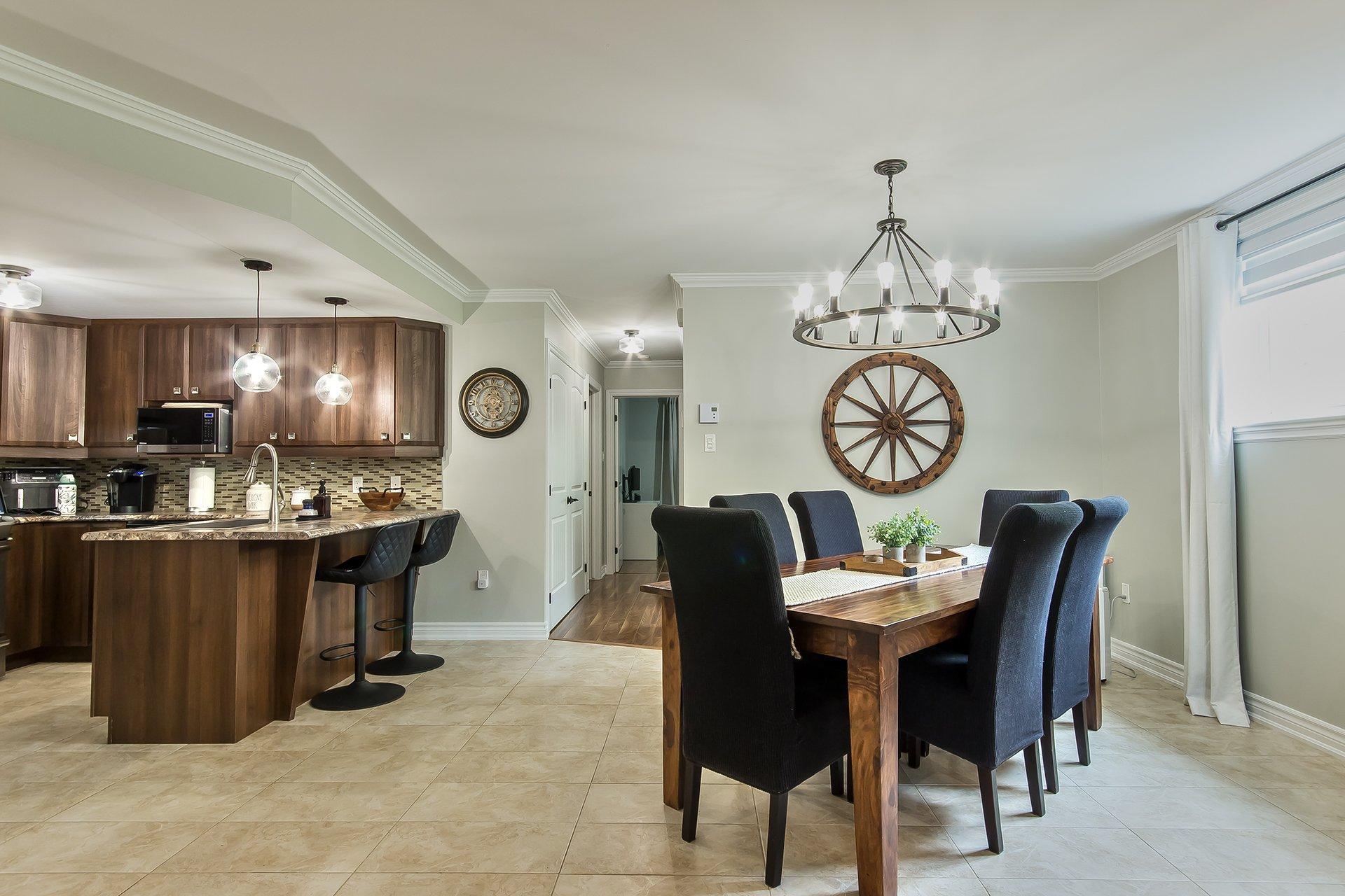 









63


Av. Gatineau

, 24,
Gatineau (Gatineau),




QC
J8T4J4

