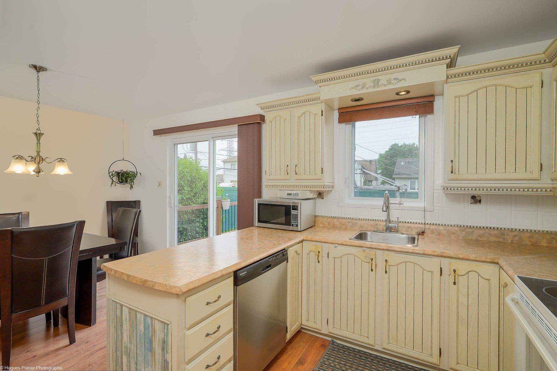 









315


Rue Janvier

,
Laval (Fabreville),




QC
H7P5G7

