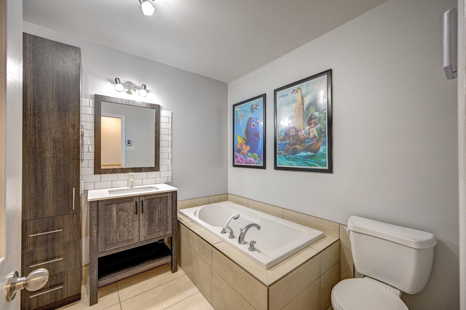 









64


Place Mathieu

,
Saint-Joseph-du-Lac,




QC
J0N1M0

