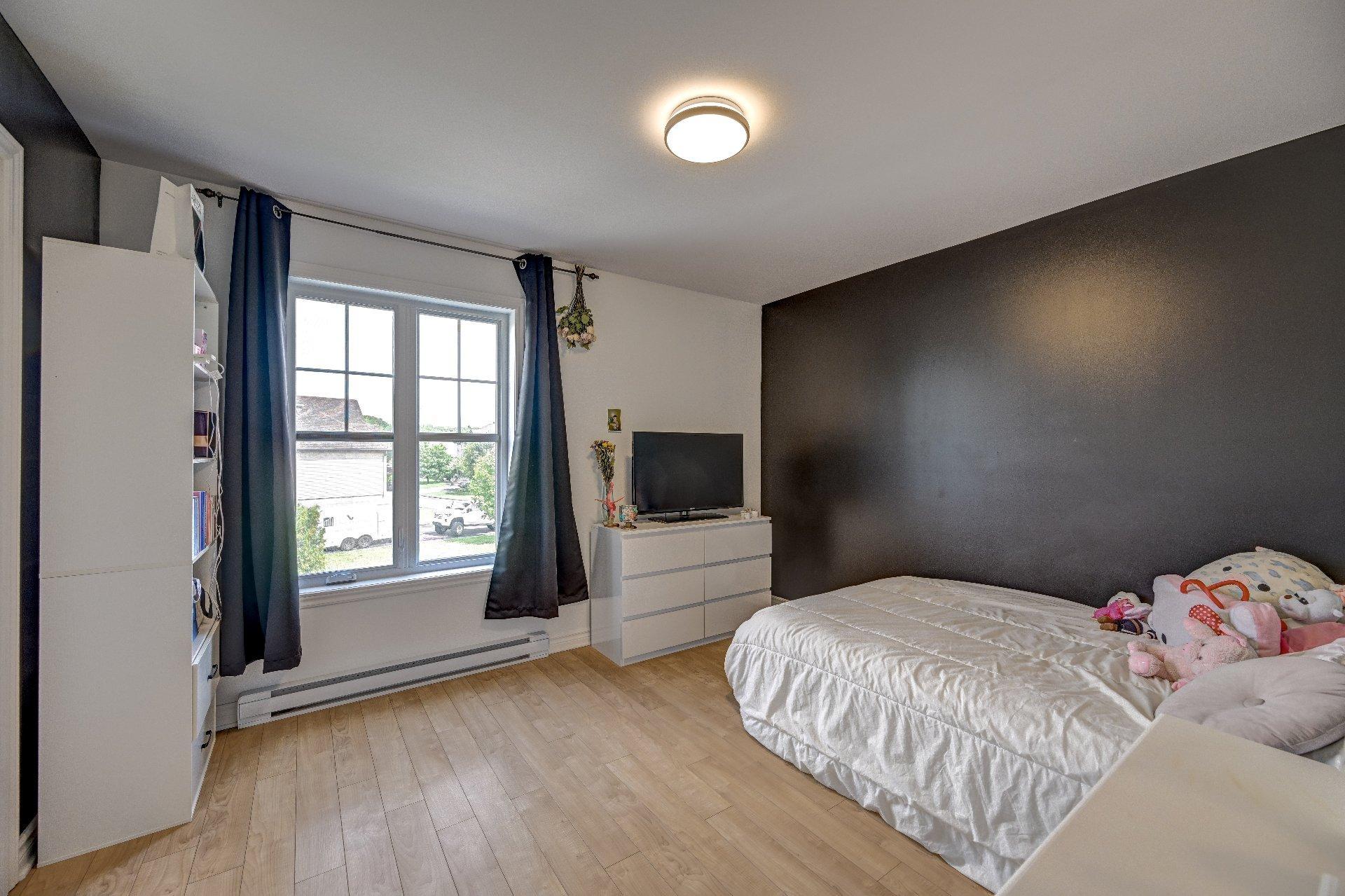 









64


Place Mathieu

,
Saint-Joseph-du-Lac,




QC
J0N1M0

