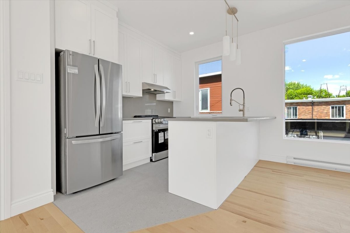 









1910


Rue Sullivan

, 202,
Montréal (Le Sud-Ouest),




QC
H3K2L5

