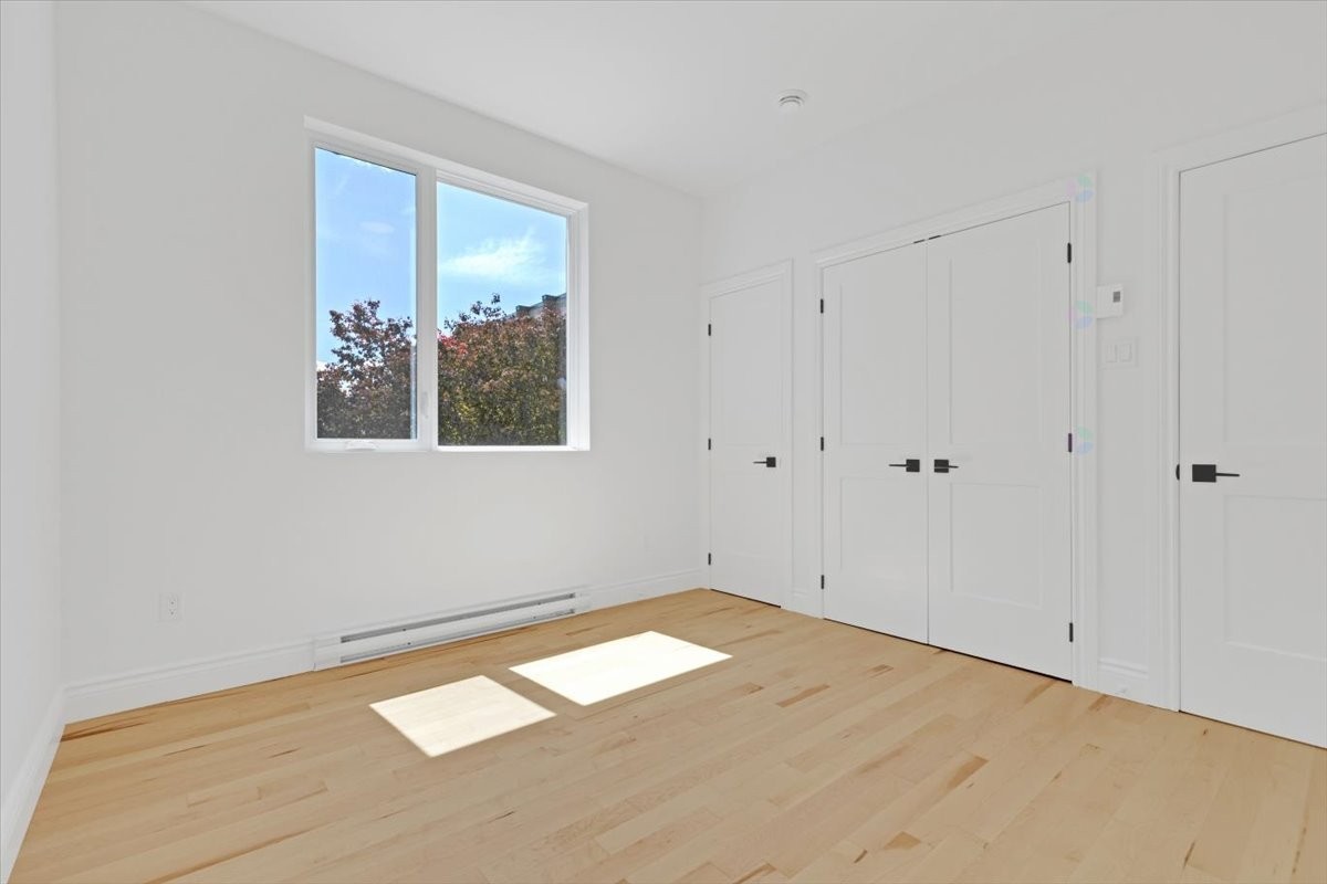 









1910


Rue Sullivan

, 202,
Montréal (Le Sud-Ouest),




QC
H3K2L5

