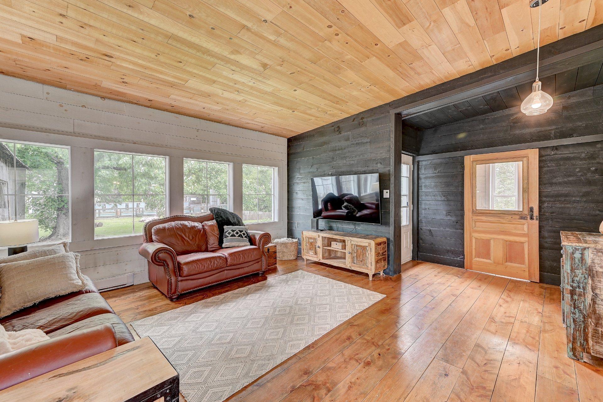 









396


Ch. du Ruisseau-des-Noyers

,
Saint-Jean-sur-Richelieu,




QC
J2Y1J1

