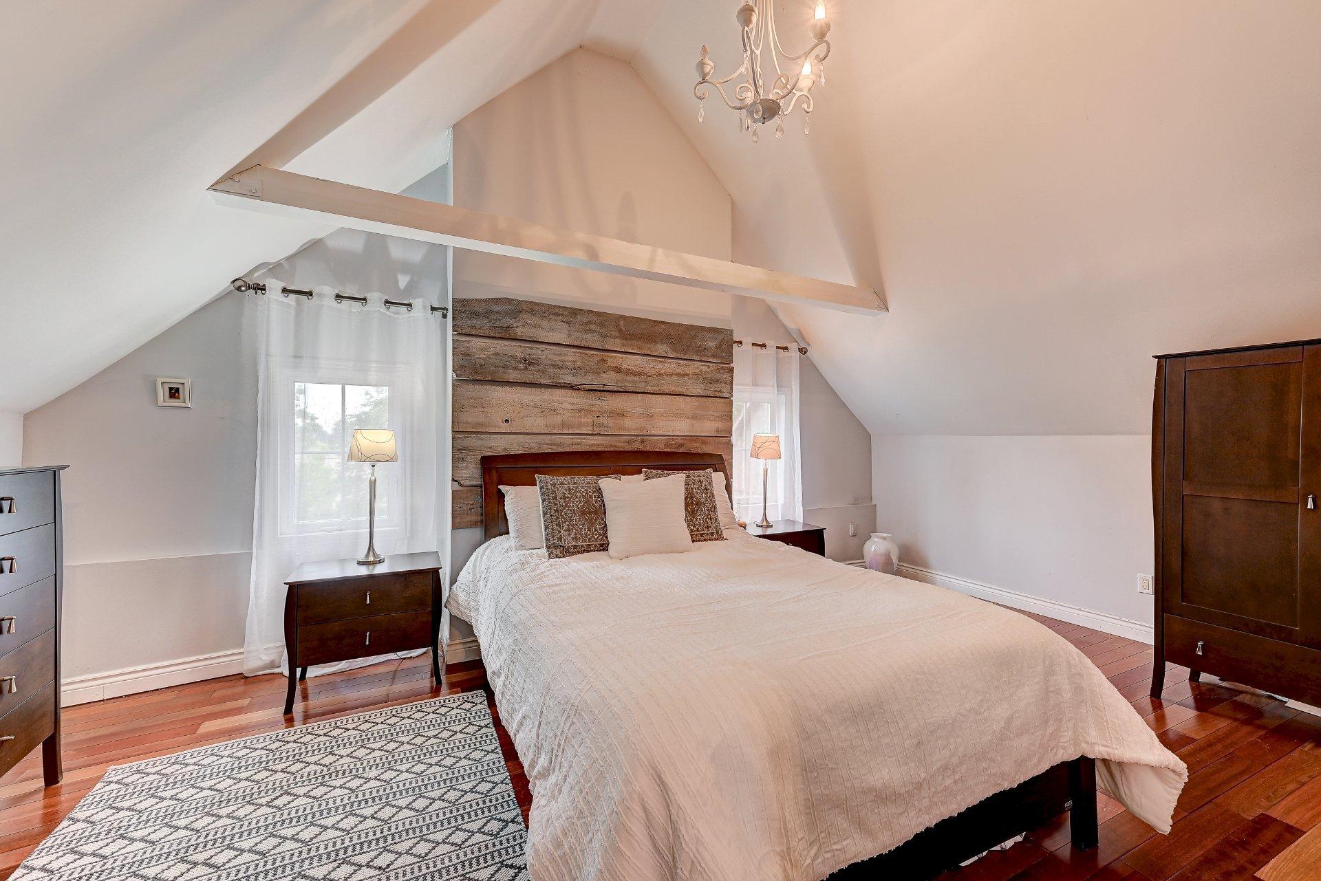 









396


Ch. du Ruisseau-des-Noyers

,
Saint-Jean-sur-Richelieu,




QC
J2Y1J1

