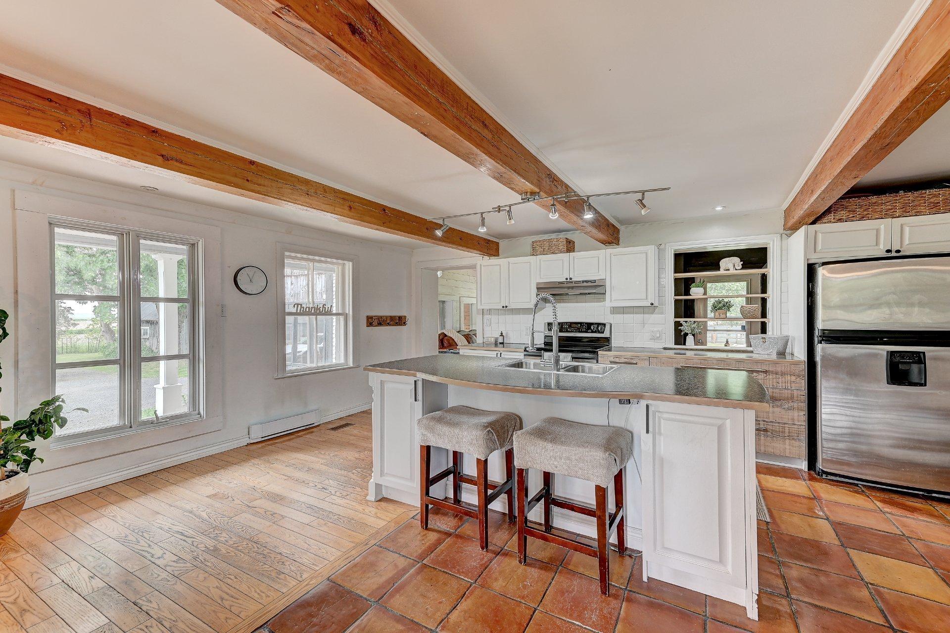 









396


Ch. du Ruisseau-des-Noyers

,
Saint-Jean-sur-Richelieu,




QC
J2Y1J1

