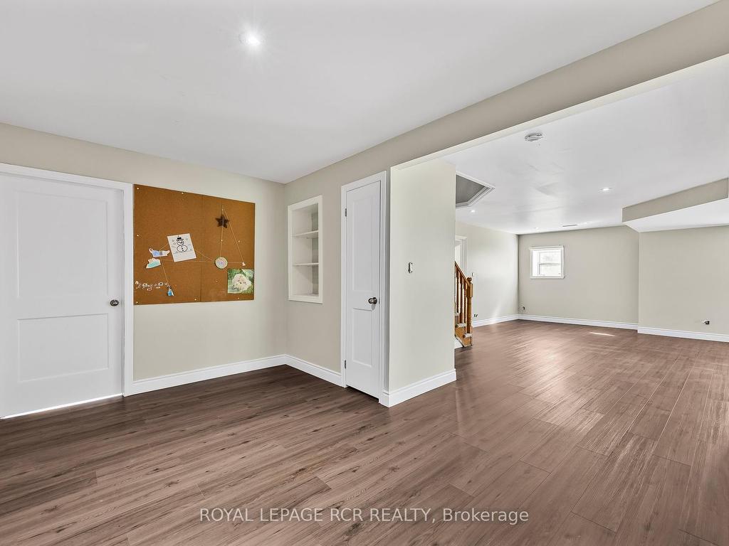









281


Scarlett

Line,
Oro-Medonte,




ON
L0L 1V0


