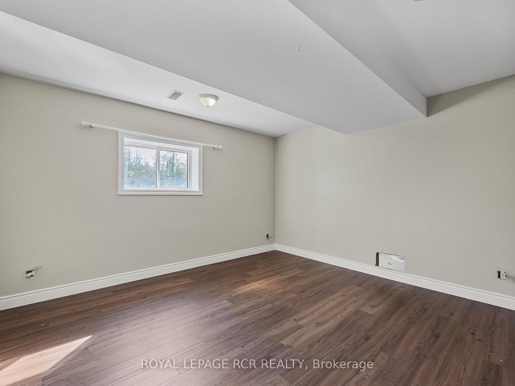 









281


Scarlett

Line,
Oro-Medonte,




ON
L0L 1V0

