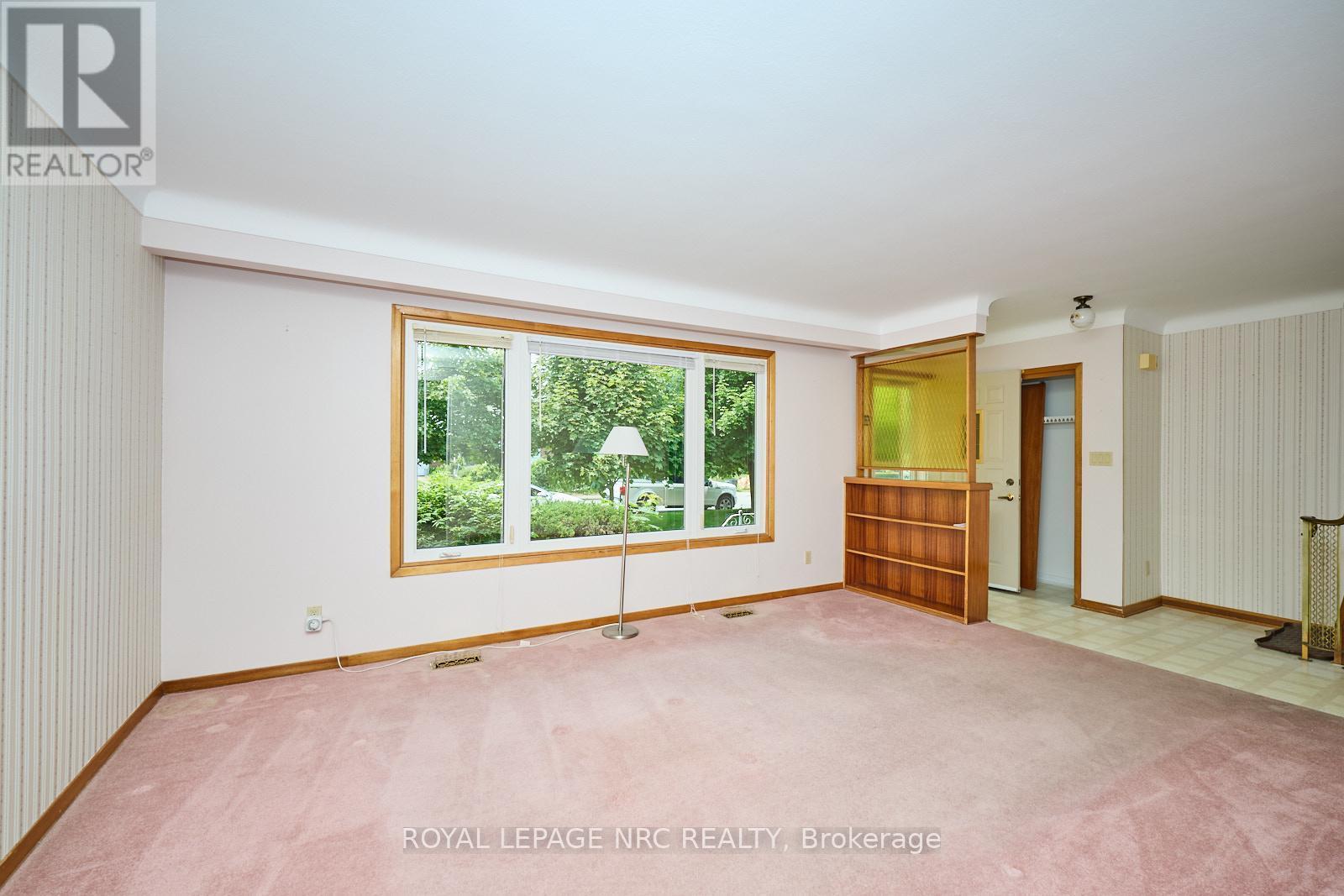 












4682 PINEDALE DRIVE

,
Niagara Falls (Morrison),




Ontario
L2E6M8

