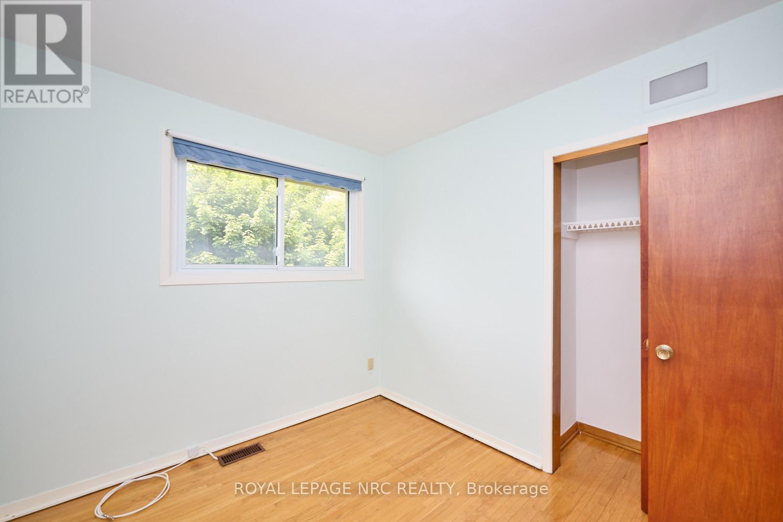 












4682 PINEDALE DRIVE

,
Niagara Falls (Morrison),




Ontario
L2E6M8

