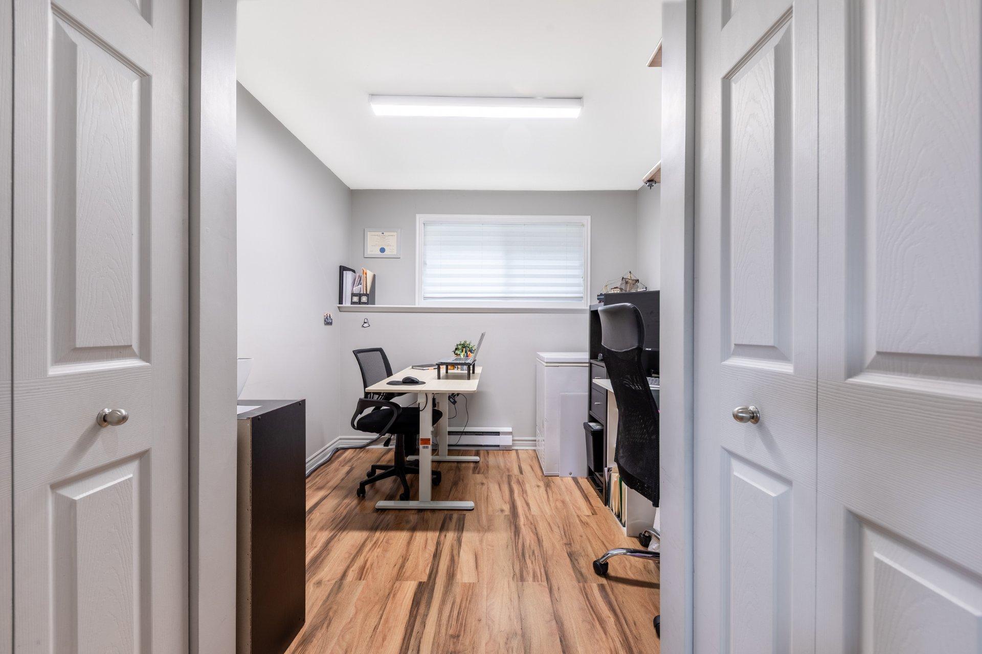 









244


Rue Liébert

,
Repentigny (Repentigny),




QC
J6A2P5

