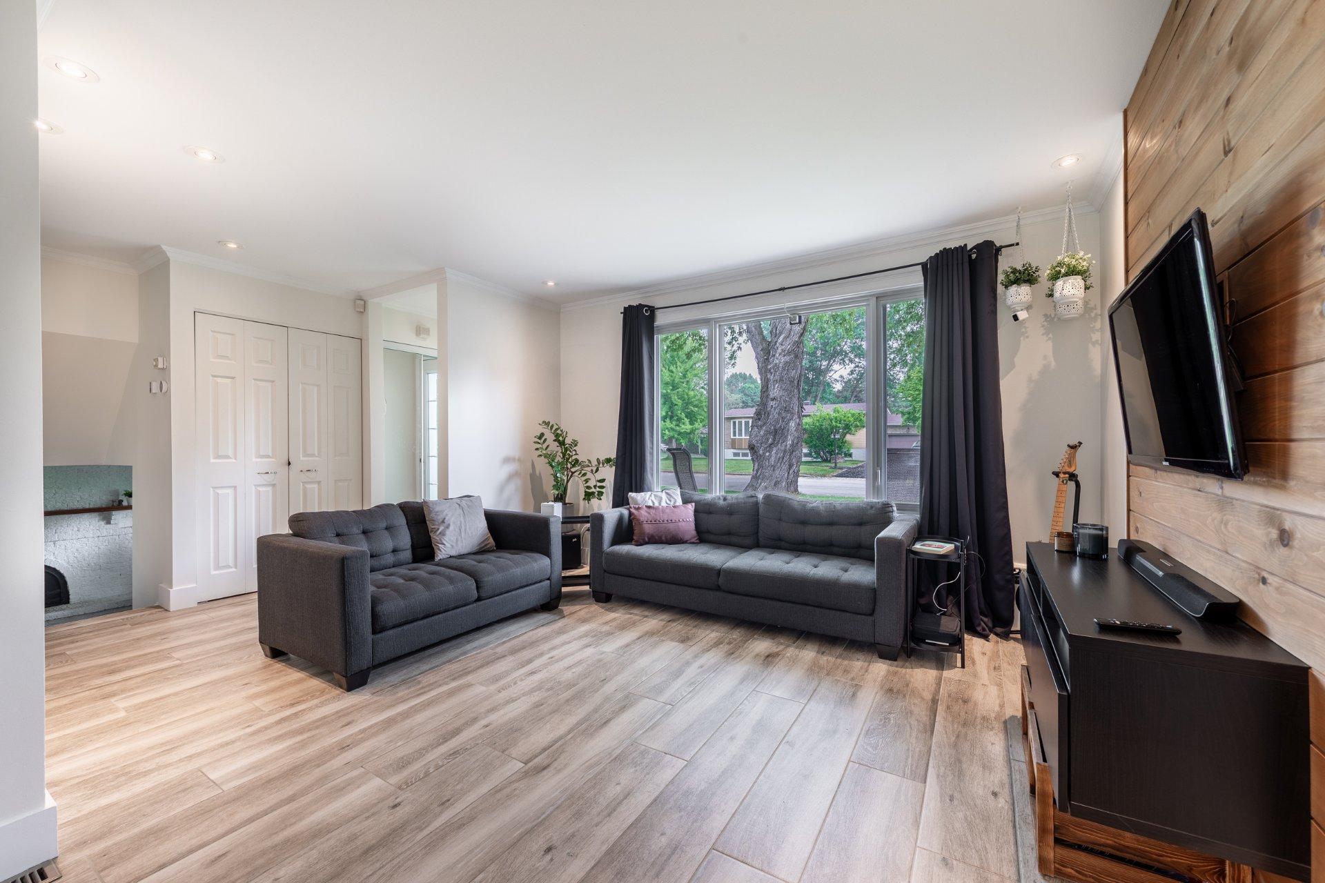 









244


Rue Liébert

,
Repentigny (Repentigny),




QC
J6A2P5

