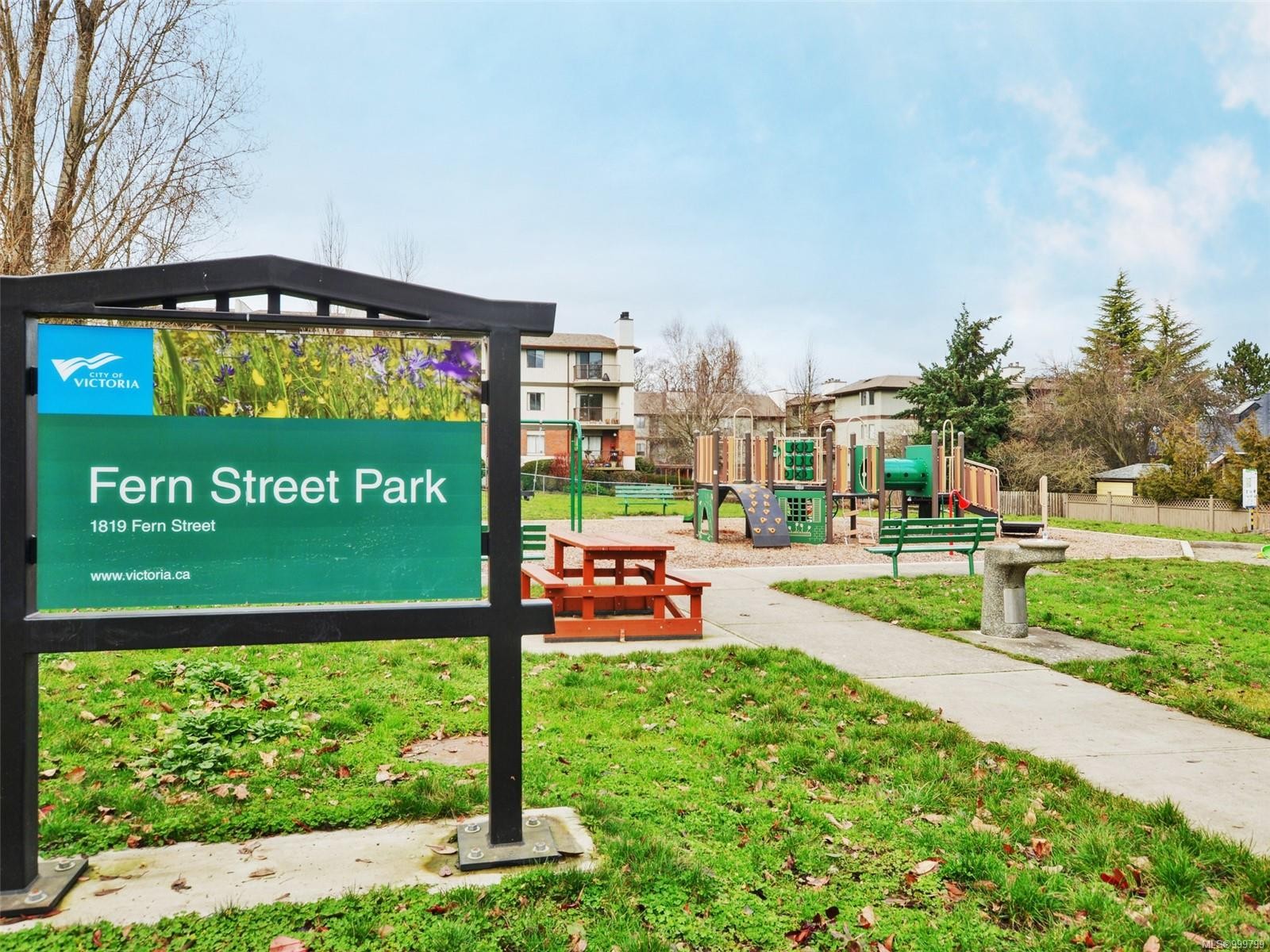 









1745


Leighton

Rd, 308,
Victoria,




BC
V8R 6R6

