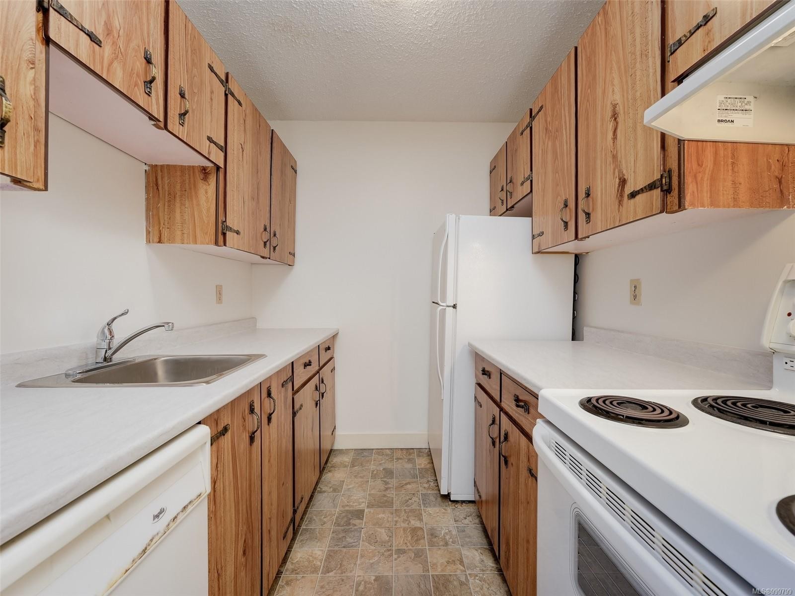 









1745


Leighton

Rd, 308,
Victoria,




BC
V8R 6R6

